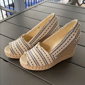 Toms Black and Cream Woven Wedges